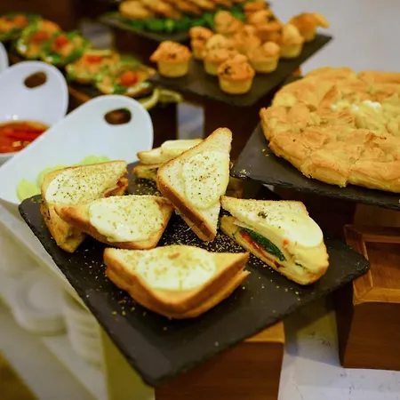 Ξενοδοχείο Savoy 4*